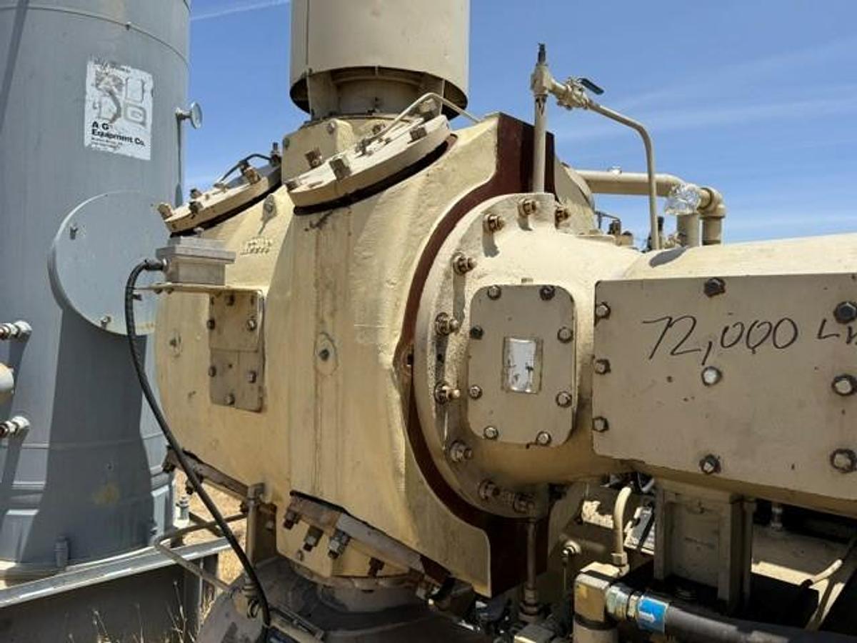 Used Ingersoll Rand 725 HP / PS4 3300M NL PET Compressor Package SN PSN9184