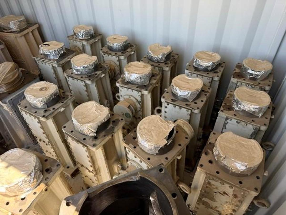 Used Ariel JGR / JGJ L2C Crosshead Guides PN D-1995