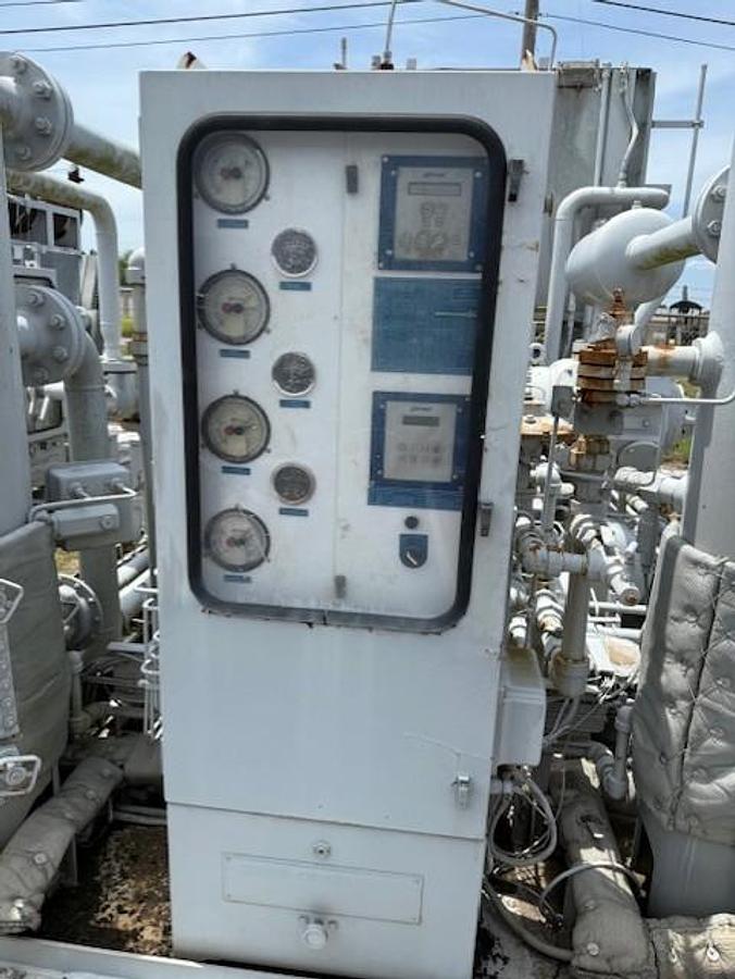 Cat G3408TA SN 6NB04803 / Ariel JGJ-2 SN F-29256 Three Stage Compressor Package Size 9.75” x 6.375” x 3.875” with 84BEH Cooler 