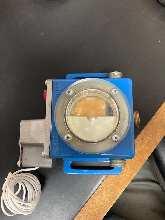 Used Kenco Industries Oil Level Controller PN-K512-9U