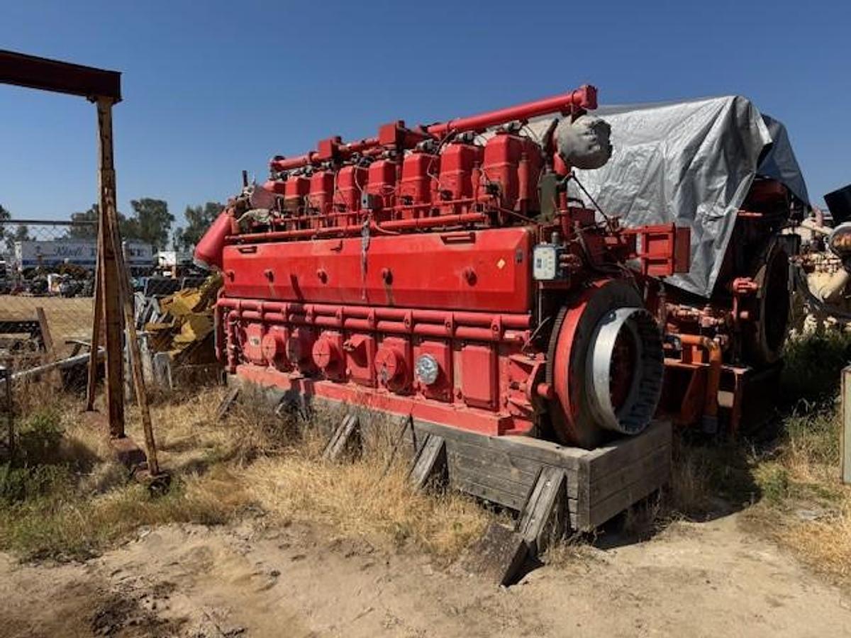Used Waukesha 8LAT27GL Natural Gas Engine SN: C-80393/01