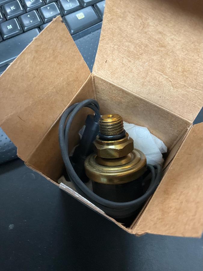 Cummins Pressure Switch PN: 4924925