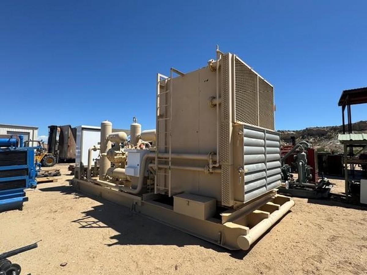 Used 350 HP / Ariel JGJ-2 Two Stage Compressor Package Size 15.25" x 8.375" SN F-17062