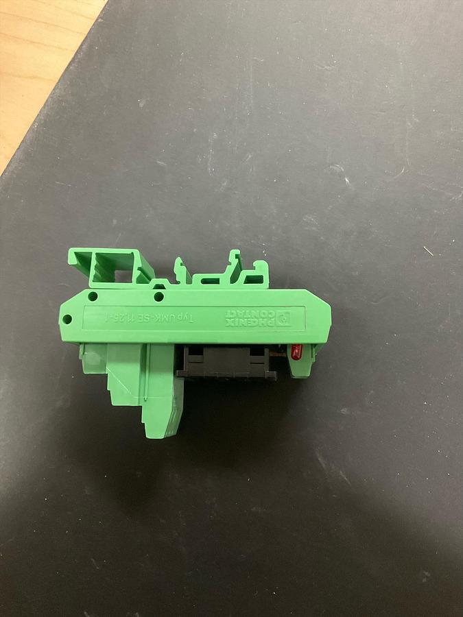 Phoenix Contact Relay Socket 4-Pole PN: 5521814