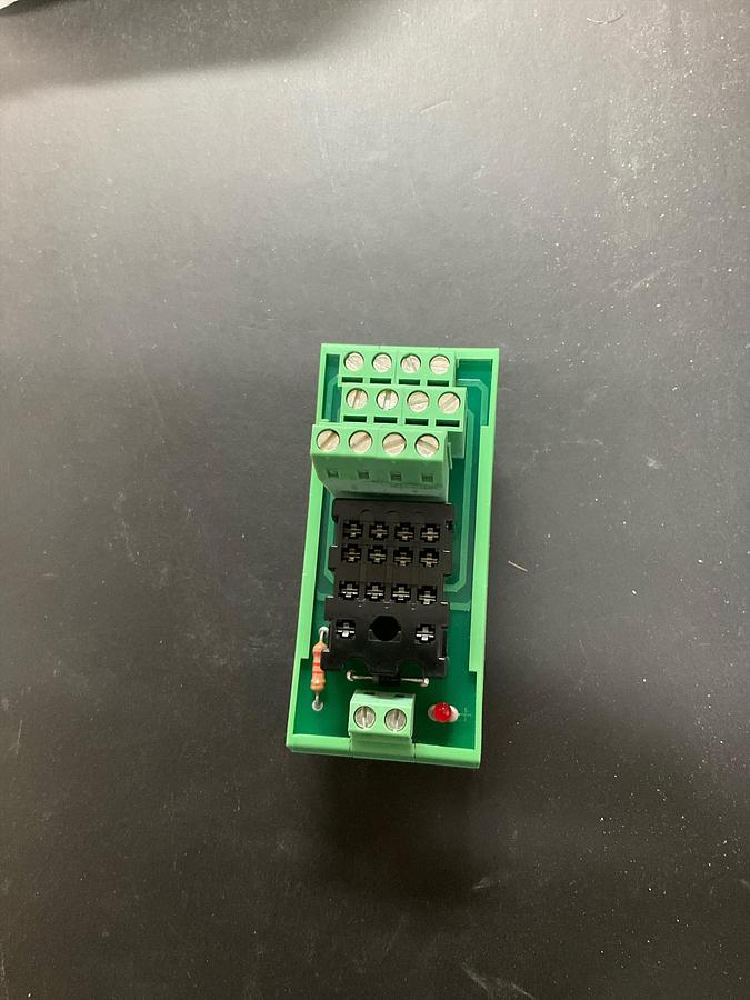 Phoenix Contact Relay Socket 4-Pole PN: 5521814
