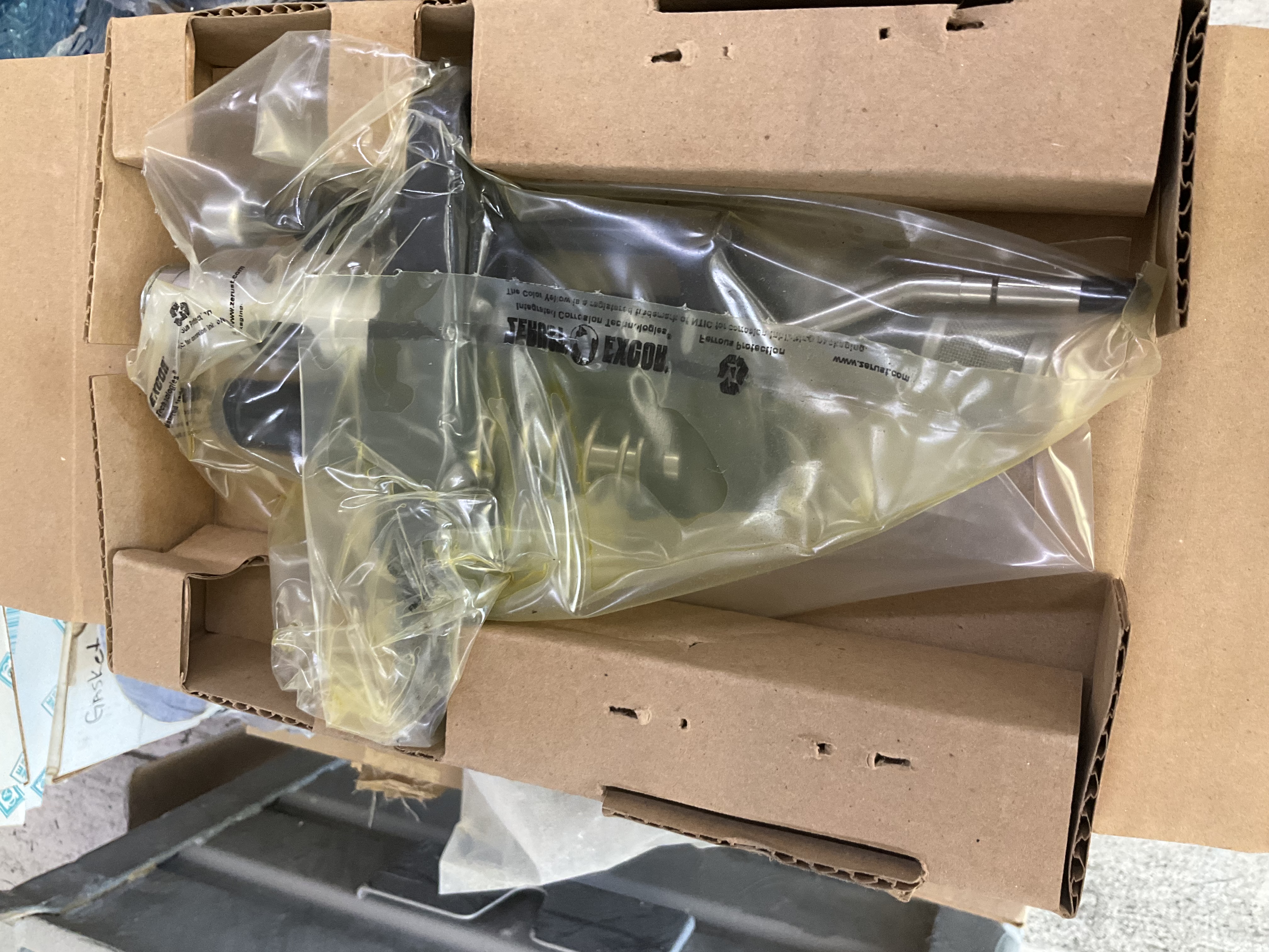 Graco / Manzel Suction-fed box lubricator pump Model: GBL 7500 3/8" PN: 24J393