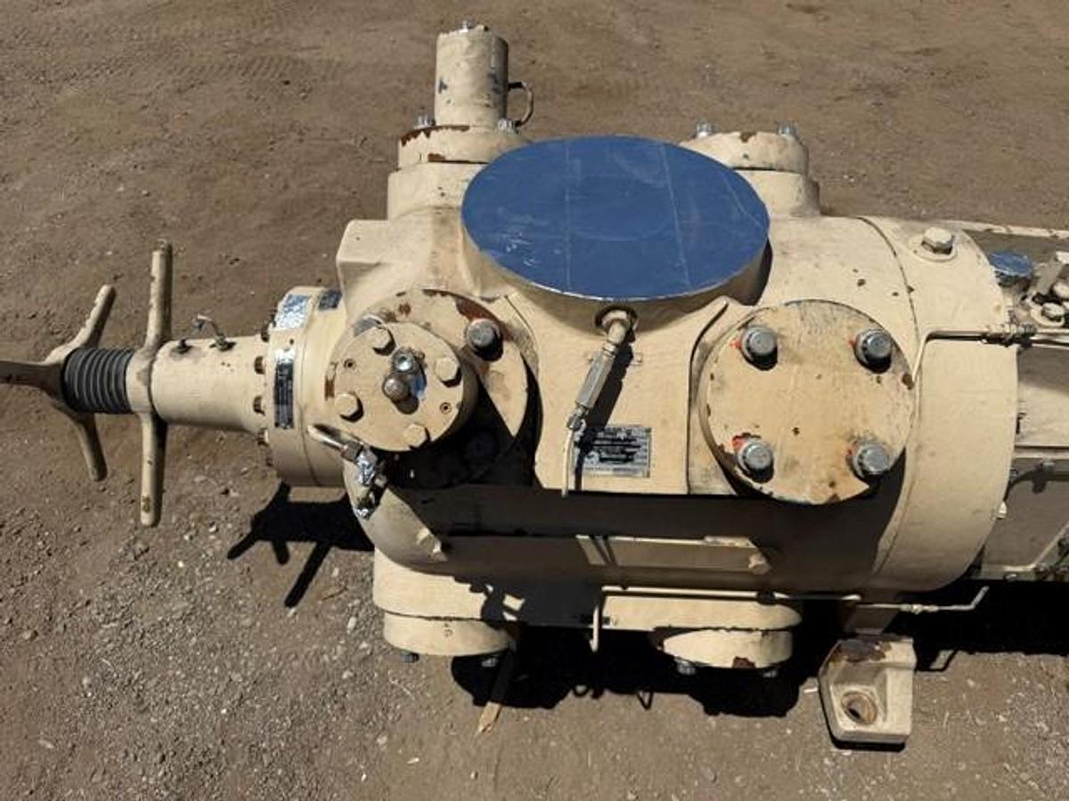 Used Ariel JGT-2 Compressor Frame SN F-29829 with (2) 8.375” JGT 1895 # Cylinders