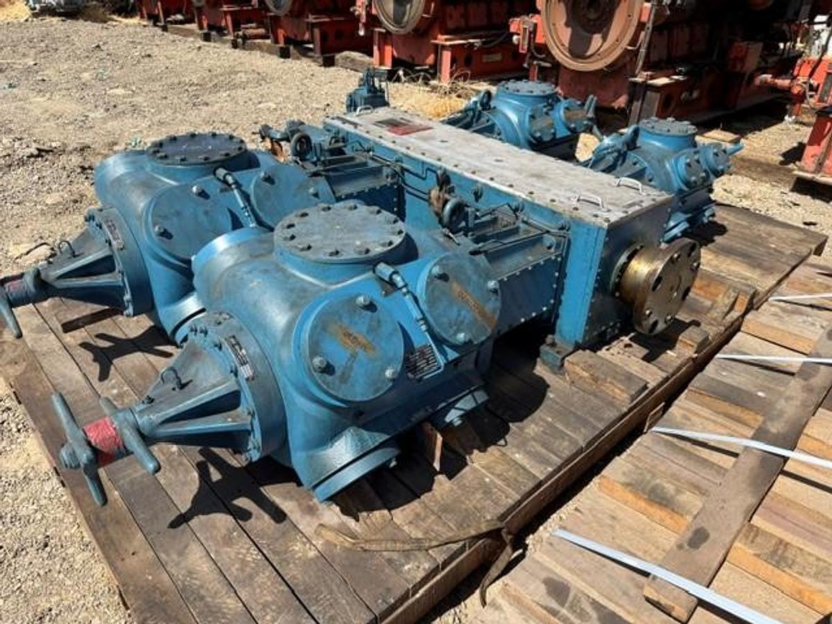 Used Ariel JGJ-4 Compressor Frame SN F-30727 with 11” x 11” x 9.25” x 5.125” Cylinders