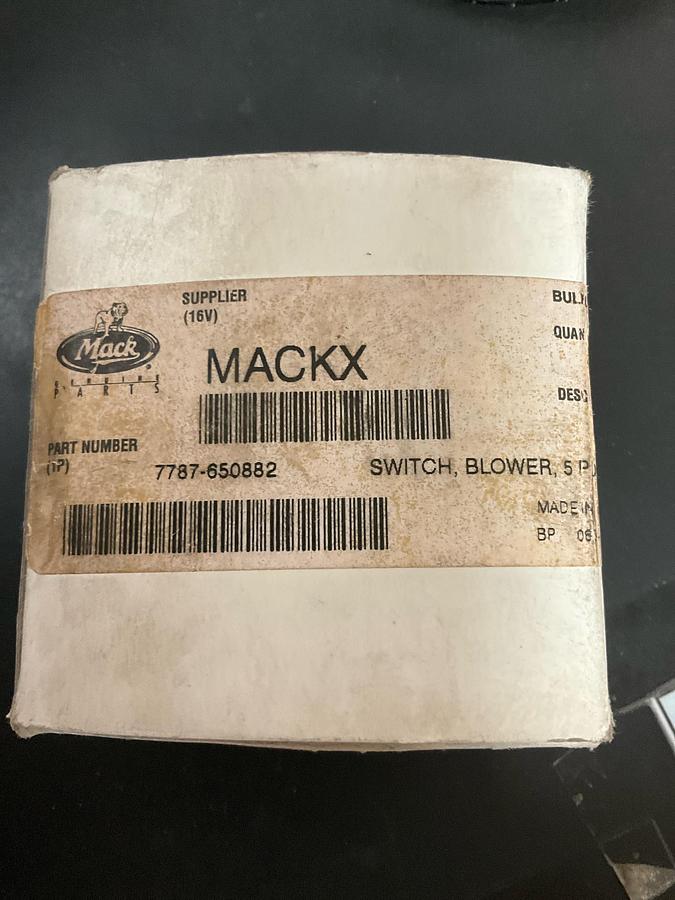 Mack Blower Switch PN:7787-650882
