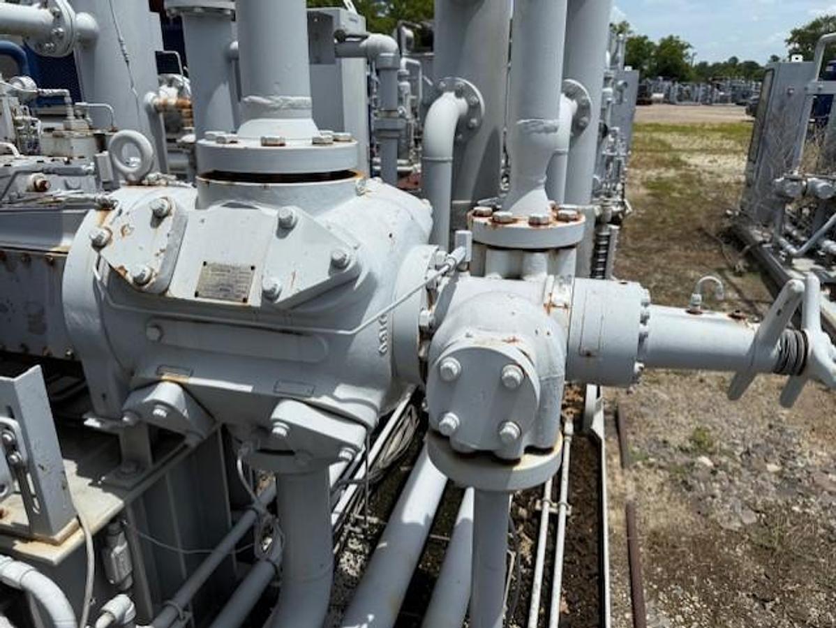 Cat G3408TA SN 6NB04803 / Ariel JGJ-2 SN F-29256 Three Stage Compressor Package Size 9.75” x 6.375” x 3.875” with 84BEH Cooler 