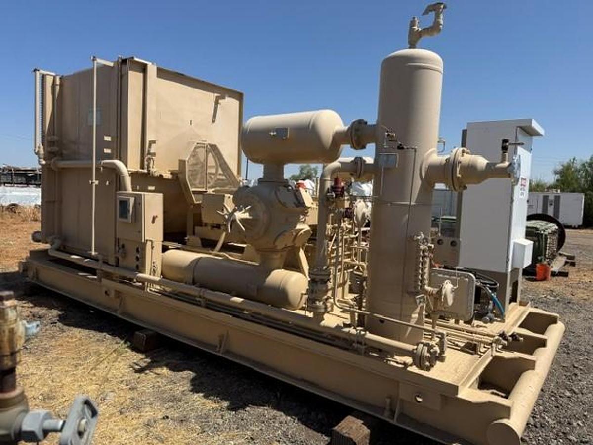 Used 350 HP / Ariel JGJ-2 Two Stage Compressor Package Size 15.25" x 8.375" with 81AVI Cooler SN F-17062
