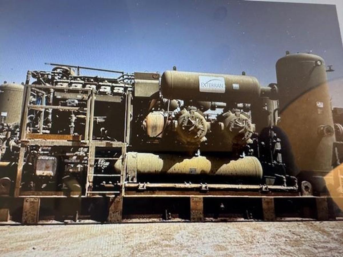 Used Waukesha Model 7042GSI ESM/Ariel Model JGK-4-3 Stage S/N F-31917 7 Cylinder Sizes 15 3/8 x 15 3/8 x 10.5 x 7 1/4 x 5.5" Stroke 