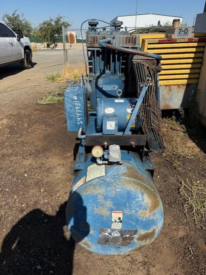 Used Quincy 350 / 10 HP Air Compressor  SN 6212011