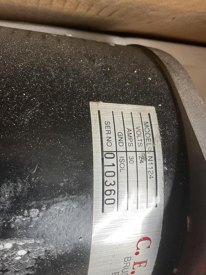 Used White Superior Alternator C.E. Niehoff N1124 brushless PN: 658423D00