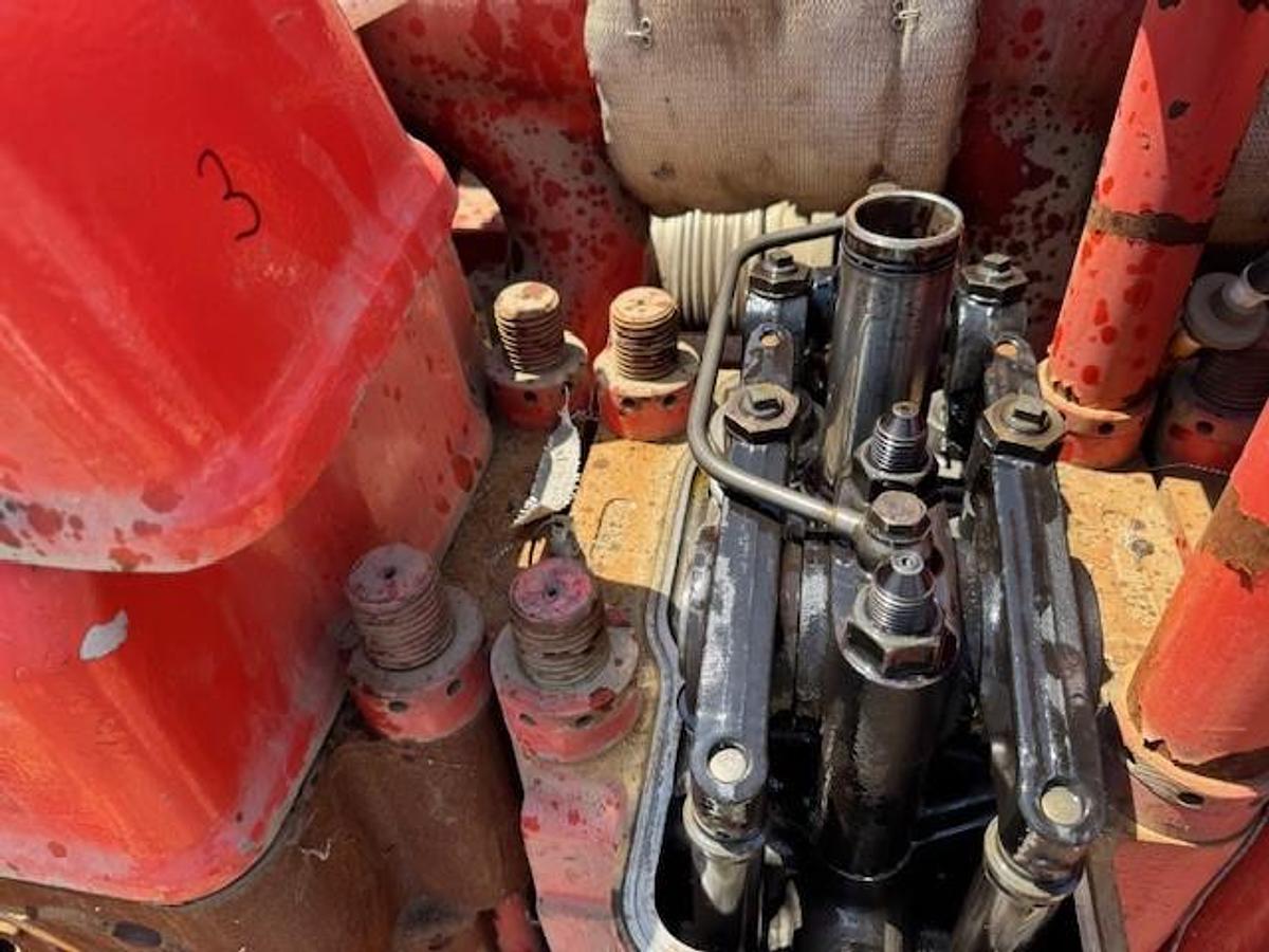 Used Waukesha 8LAT27GL Natural Gas Engine SN: C-80393/01