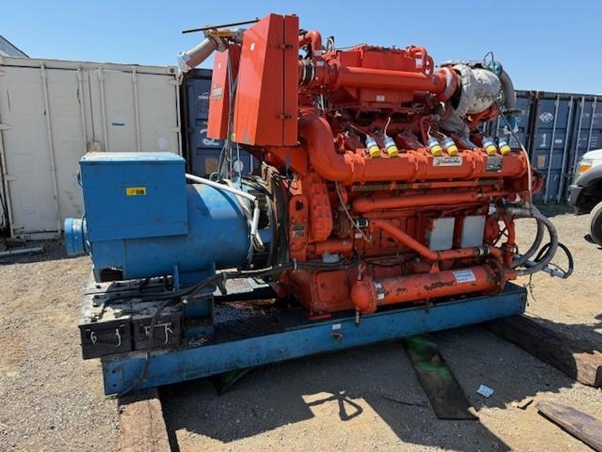 Used Waukesha L36GSID / Leroy Somer 550 KW Natural Gas Generator Set SN C-17682/1