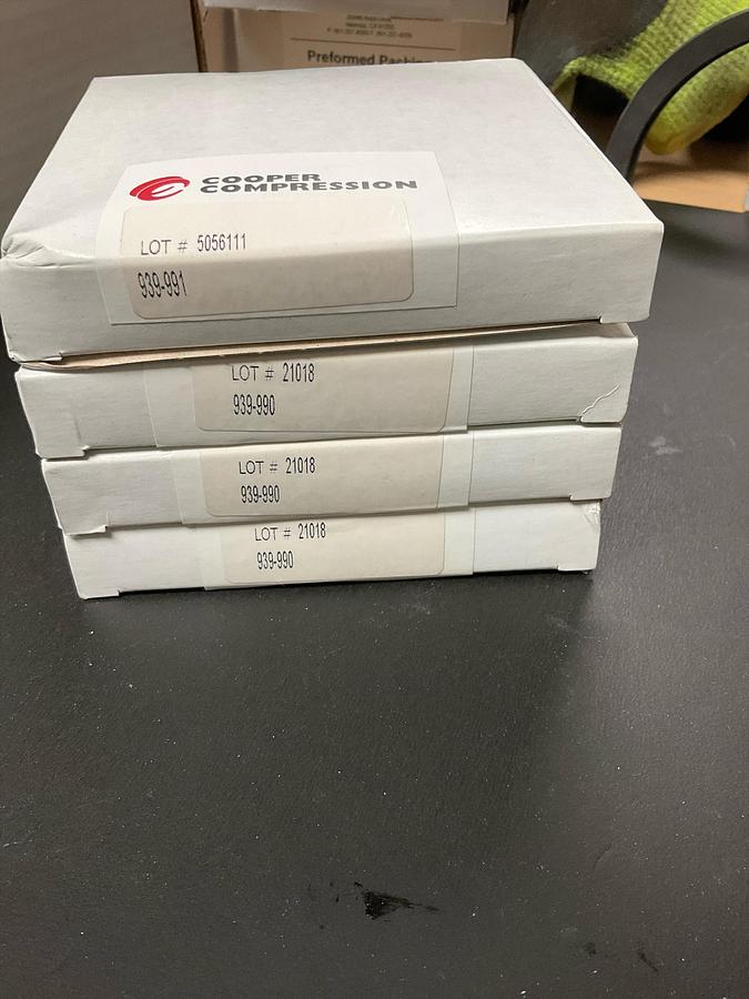 Cooper-Ajax Piston Rod Sealing Ring / Oil Wiper Packing PN: 939-990
