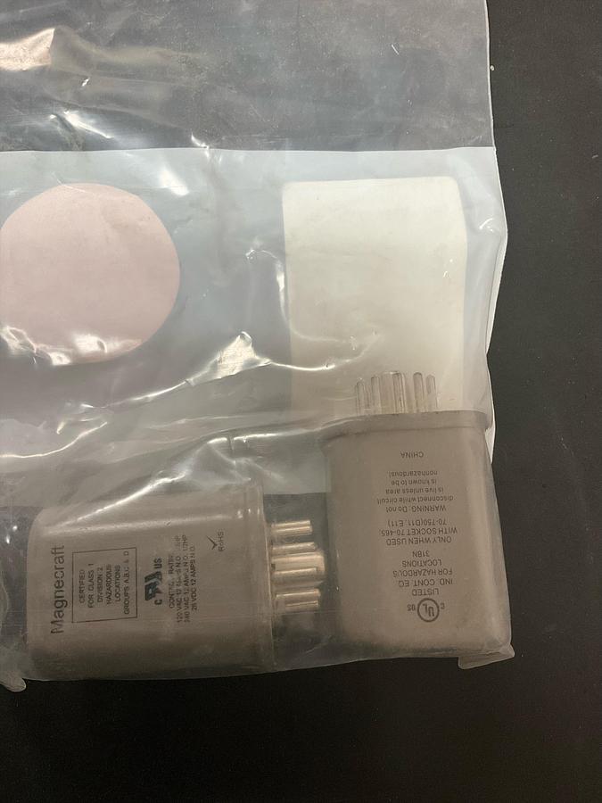 Schneider Electric RELAY PN: 750XCXH24D