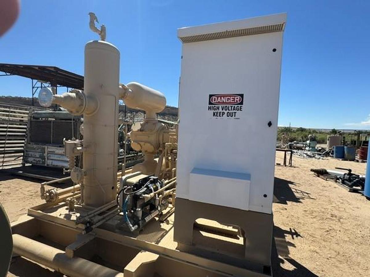 Used 350 HP / Ariel JGJ-2 Two Stage Compressor Package Size 15.25" x 8.375" SN F-17062