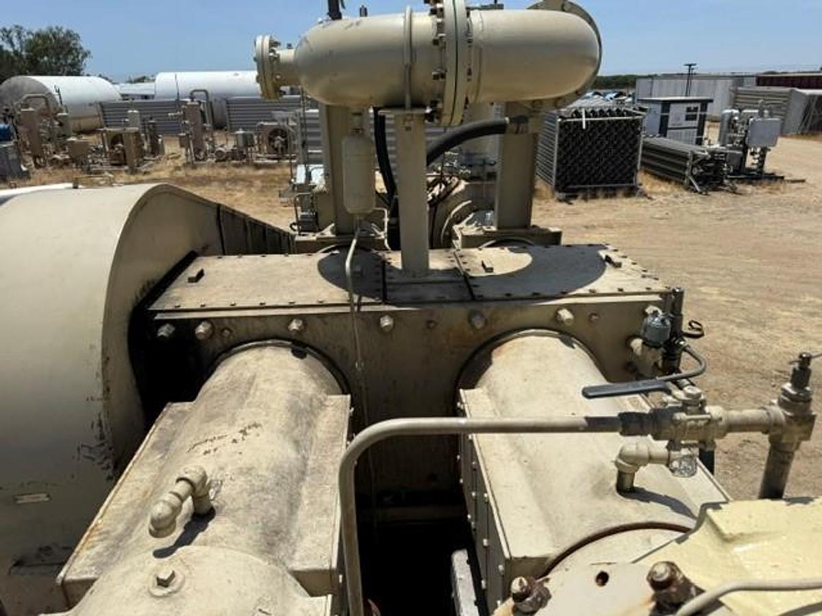 Used Ingersoll Rand 725 HP / PS4 3300M NL PET Compressor Package SN PSN9184