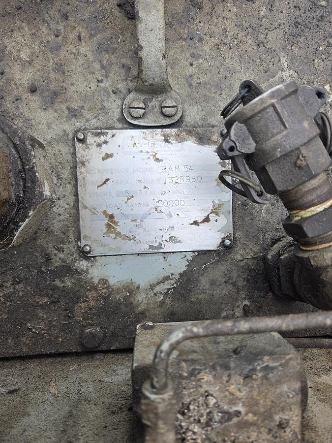 Used White Superior Model Ram 54 Frame S/N: 328,950 Size 7 X 7 X 5.5 X 5.5 x 5" Stroke