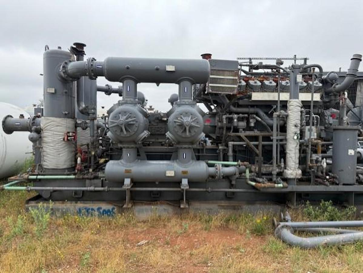 Used Waukesha L7044GSI / Ariel JGK-4 Three Stage Compressor Package SN F-17437 Size 13.625" x 13.625" x 9.625" x 6.75" with 156EH Cooler