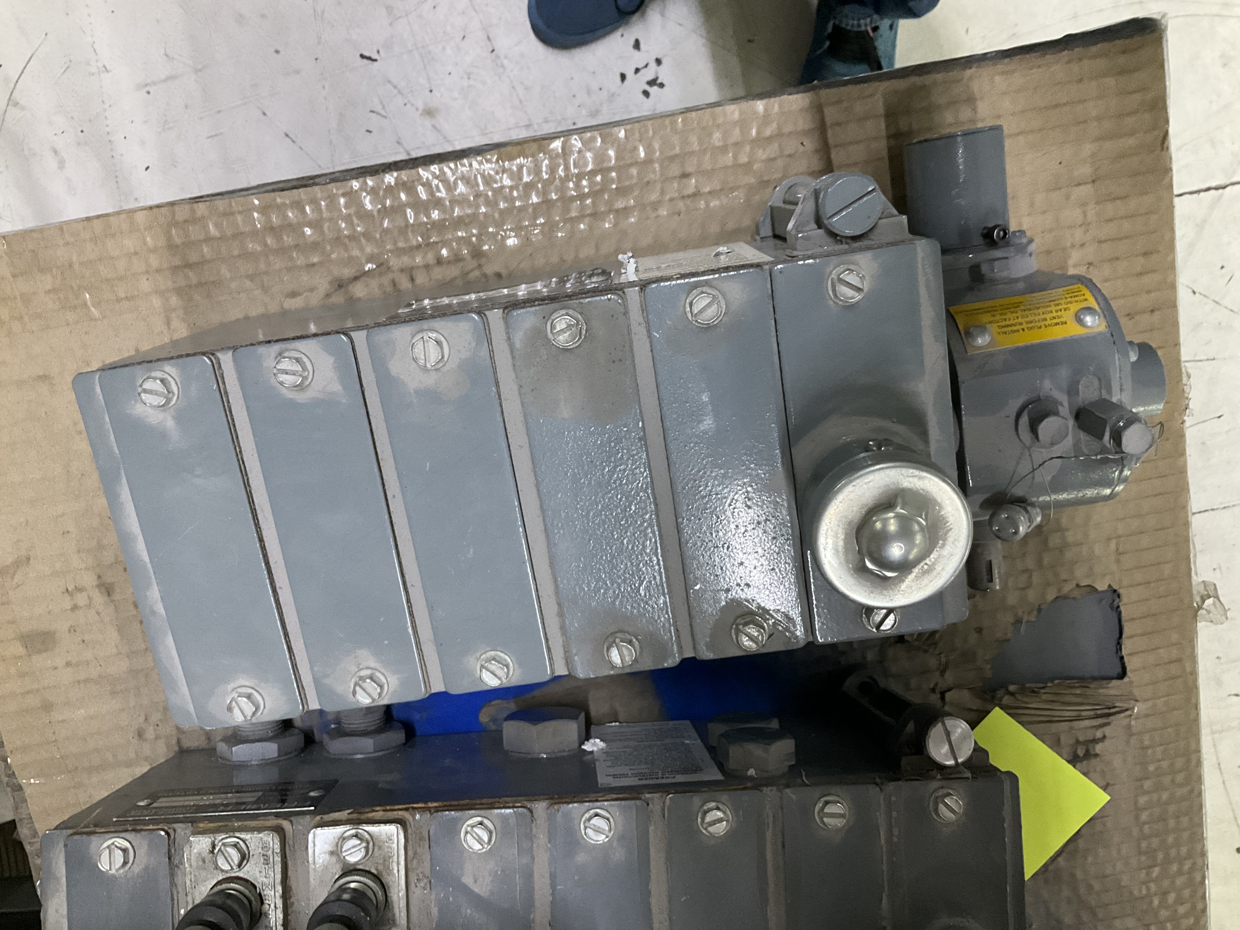 Used Premier force-feed lubricator Model: 720T02 SN: 41407
