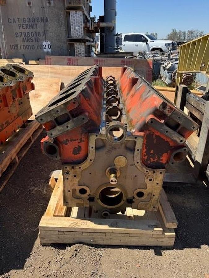 Used Waukesha L5794 Engine Block SN C-95071/1
