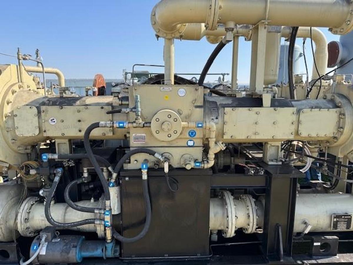 Used Ingersoll Rand Four Stage PET Compressor 525 HP / Model PS4 2500=H NL Package SN NAR10240220