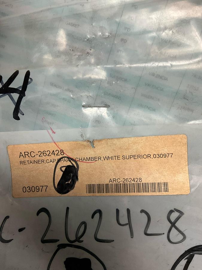 WHITE SUPERIOR RETANIER CAP SPARK CHAMBER PN: 030977