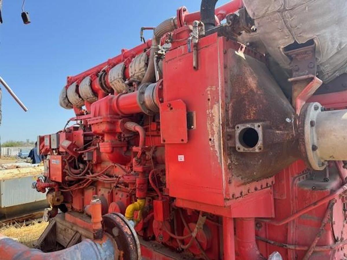 Used Waukesha 8LAT27GL Natural Gas Engine SN: C-80393/01