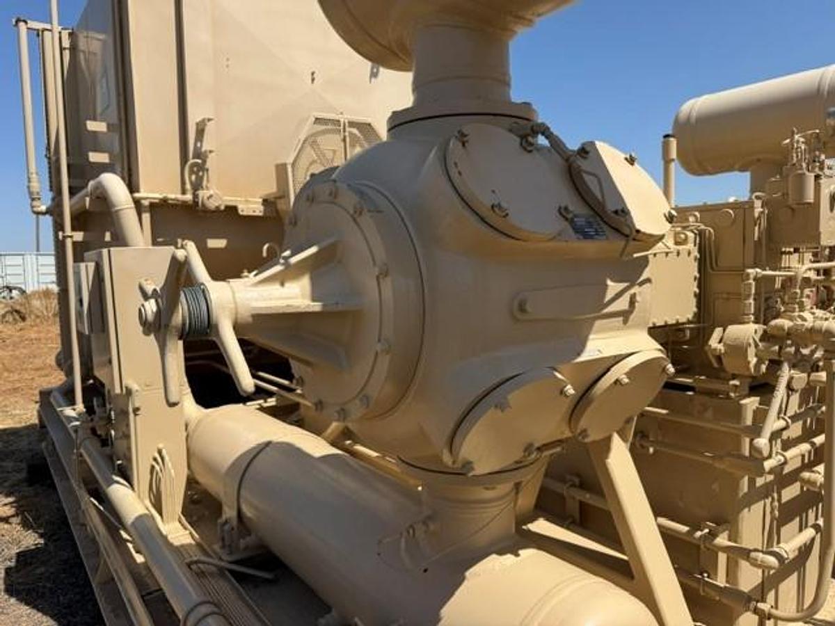 Used 350 HP / Ariel JGJ-2 Two Stage Compressor Package Size 15.25" x 8.375" with 81AVI Cooler SN F-17062