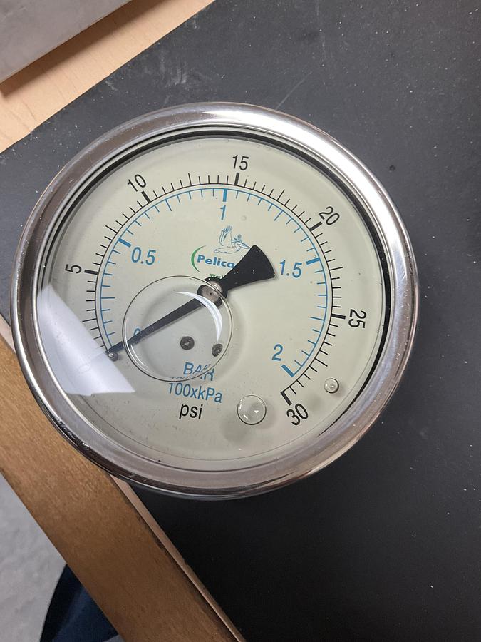 Pelican Worldwide Pressure Gauge PN: PG-0030-SB-LF-BM-ST