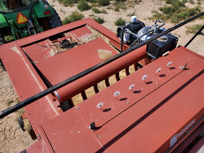 Used 2006 Hesston 4910 Baler w/ Accumulator ** 32k Bales **