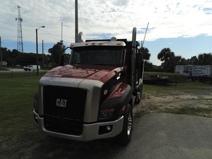 Used 2014 Caterpillar CT660