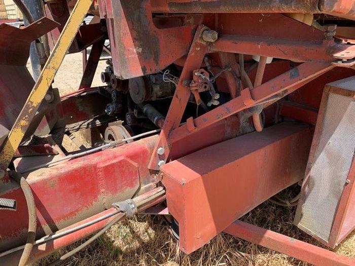 Used New Holland 1095 Bale wagon with Mil-Stak clamp