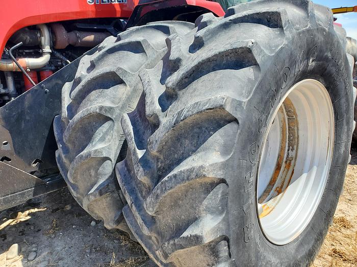 Used 2010 Case Steiger 435 Tractor w/ Silage Blade