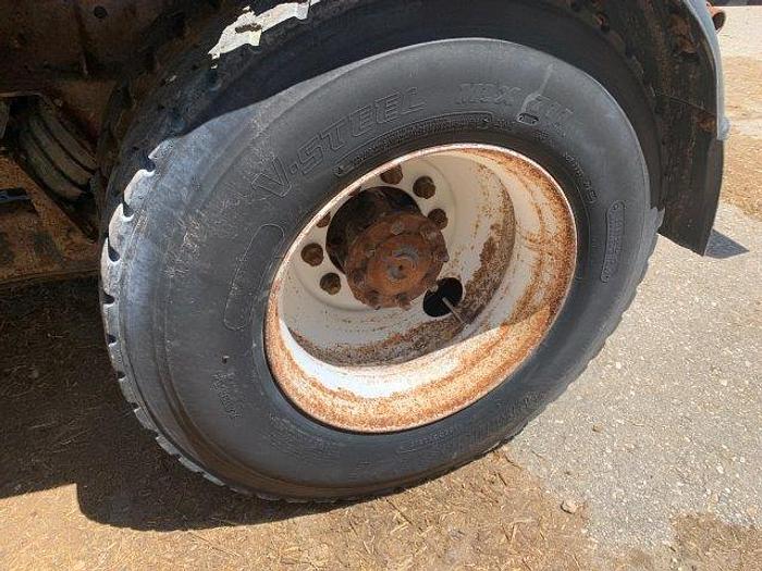 Used 2001 Interational 4900