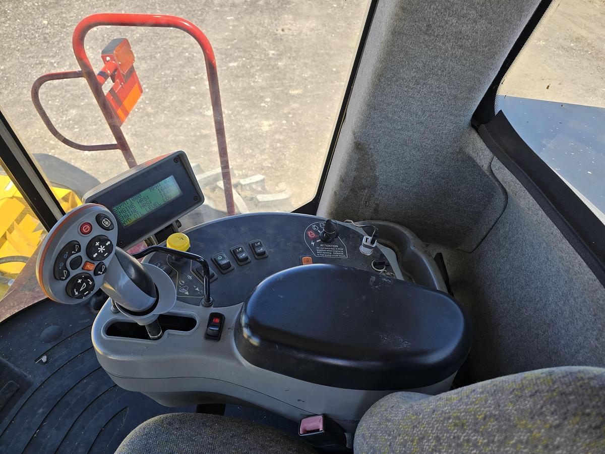 Used ** Going to Auction ** 2014 New Holland H8080 Rotary Windrower w/ Newer Header