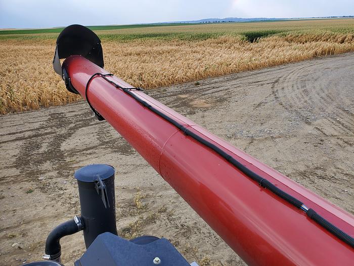 Used 2022 Case IH 8250 Combine w/ 152 eng hrs