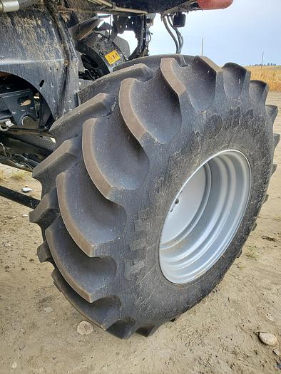 Used 2022 Case IH 8250 Combine w/ 152 eng hrs