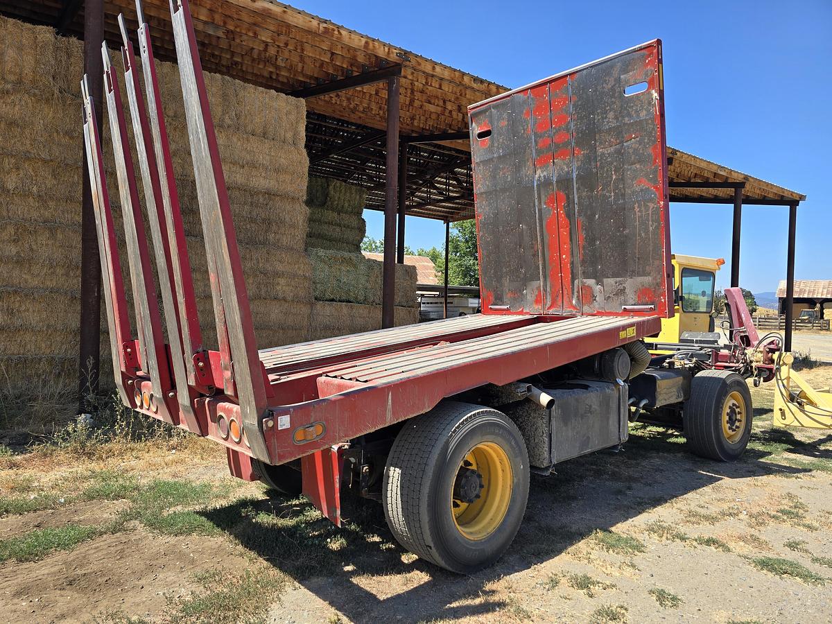 Used New Holland H9880 Balewagon w/ Big + Small Bale Clamps