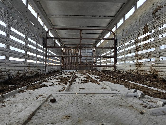 Used 1974 Wilson 42' Cattle / Livestock Trailer