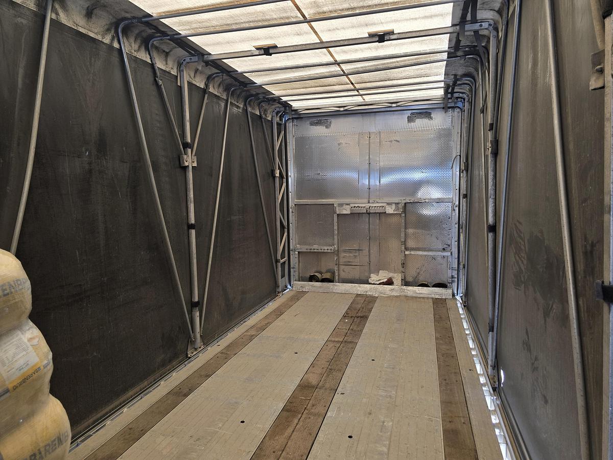 Used 2003 Ravens 48' Curtainside Trailer