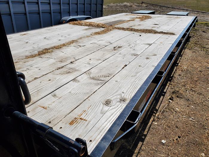 Used 2019 24' Walton Equipment Trailer