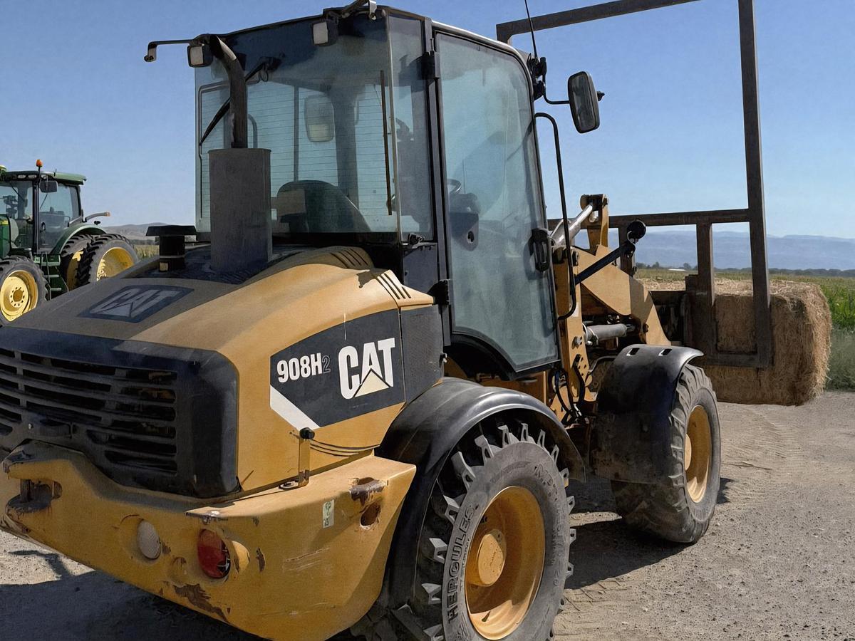 Used 2014 Cat 908H2 Wheel Loader w/ 4200 hrs