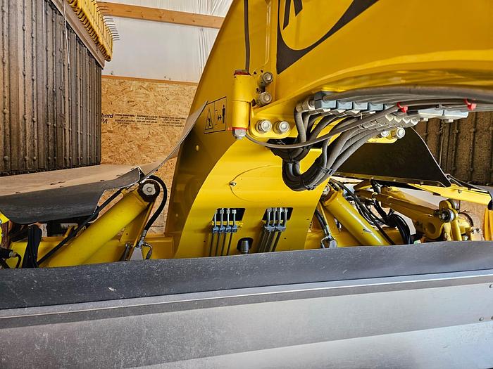 Used 30' ROC RT1000 Hay Merger