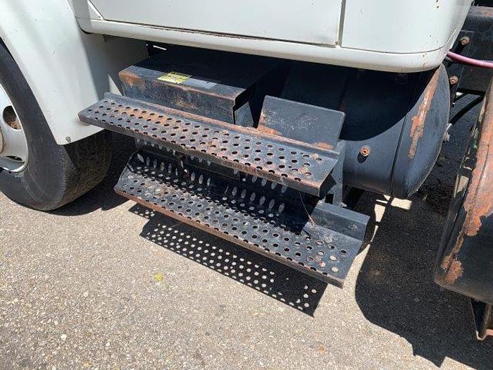 Used 2001 Interational 4900