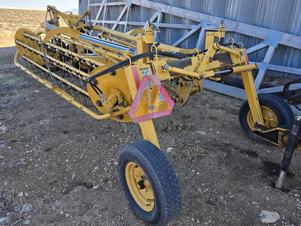 Used Vermeer R23A Hay Rake