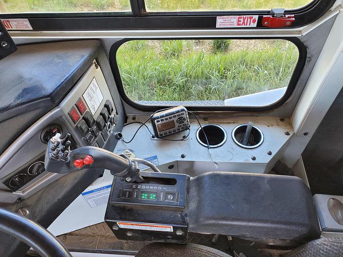 Used 2015 Stinger 6500 Bale Stacker